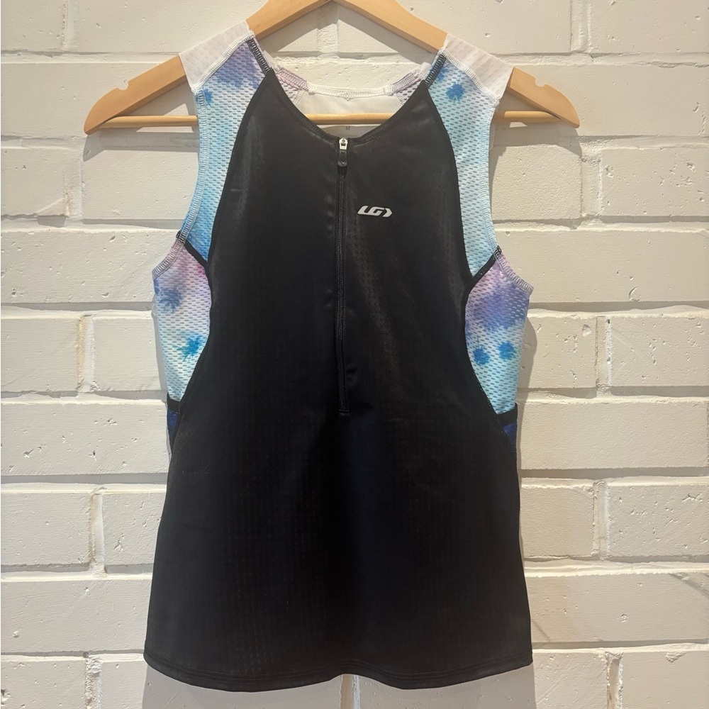 NWOT Garneau Vent Tri Top
